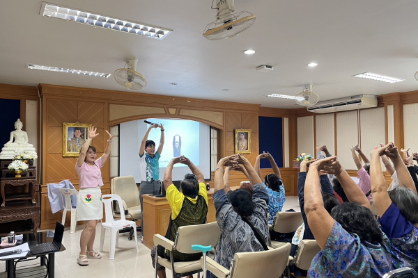 โครงการพัฒนาส่งเสริมและป้องกันโรคข้อเข่าเสื่อมในผู้สูงอายุ 